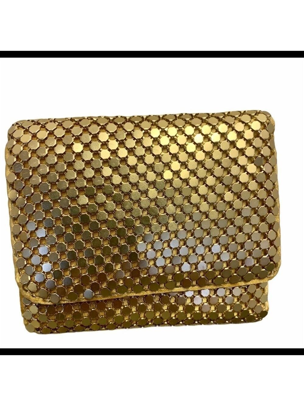 🛍3/$20 NWOT Gold chain wallet